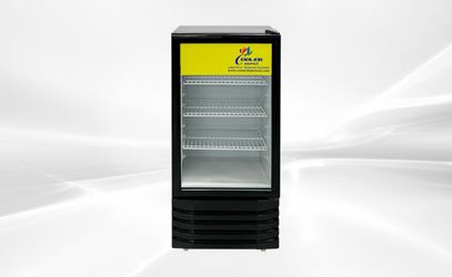 NSF Merchandising Merchandiser 47 inch high glass door LC-150A