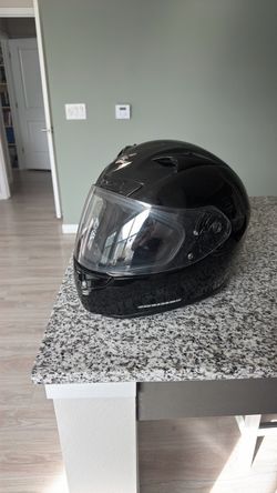 Scorpion EXO-R710 Full-Face Helmet – XL (62cm) – Gloss Black – $40