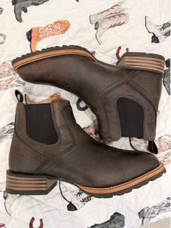 ARIAT