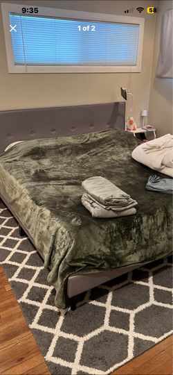 King Bed and Hybrid Mattress