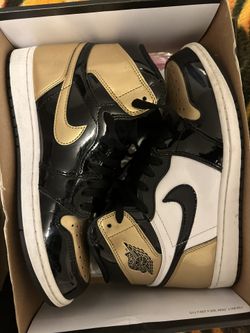 Gold Toe Jordan 1’s