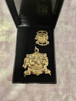 Manchester United Collectible Pins