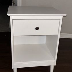 1 Drawer Nightstand 