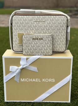 Michael Kors Jet Set Crossbody with Card Holder, NWT in gift box/Nuevas en caja de regalo