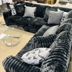 Stunning Cozy Stylish Sectional!