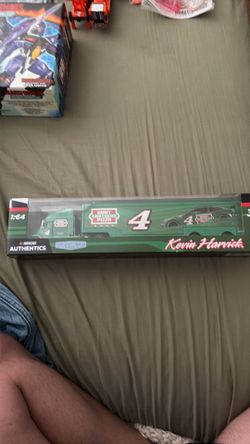 Kevin Harvick #4