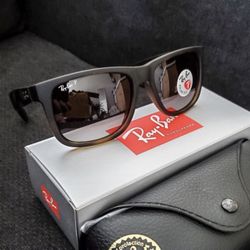 🐣 New RayBans - Box, Pouch Cloth All Included 🐇