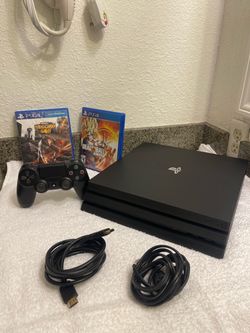 PlayStation PS4 pro 1TB like new