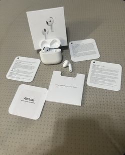 4th Gen AirPods Brand New