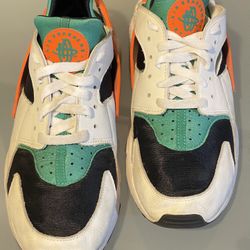Nike Air Huarache | Size 10