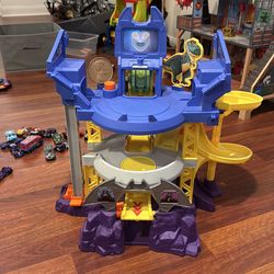 Batwheels  race track