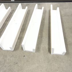 DIY floating bookshelves