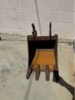 Kubota Tooth Bucket 18’’