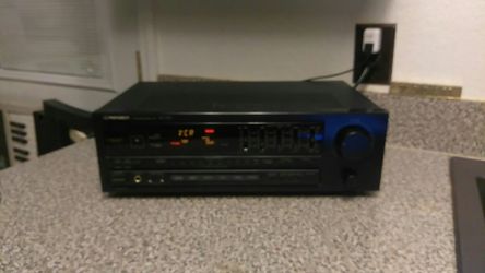 Pioneer Receiver with Graphic Equalizer Model SX-311R