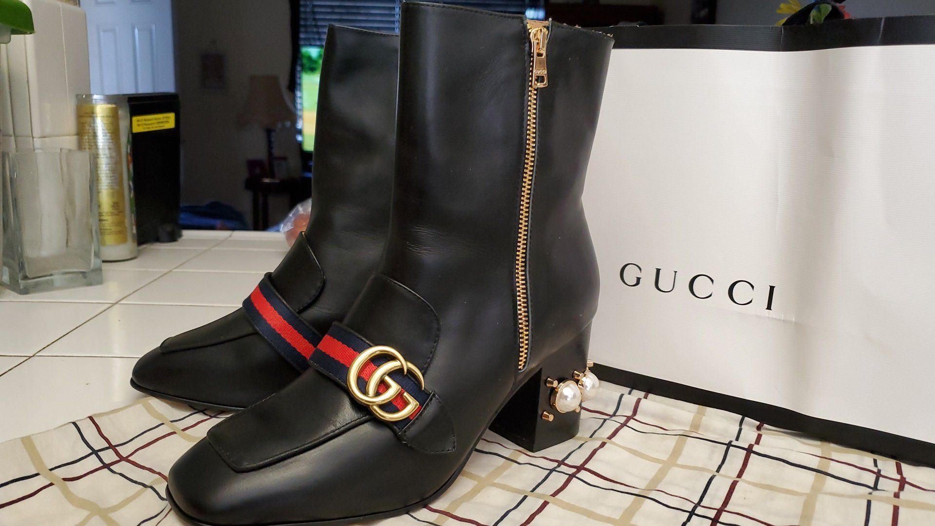 Gucci Black leather ankle boots