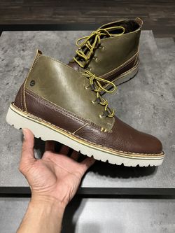 Clarks shoes size 9 wide men’s