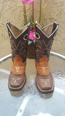 Nice boots size 4.5 in USA