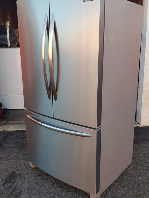 REFRIGERATOR FRIGIDAIRE