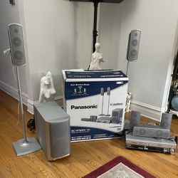 Good Panasonic DVD / VHS Surround Sound SC-HT830V System