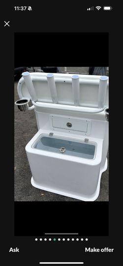 CUSTON Fiberglass Live Well And Seat 