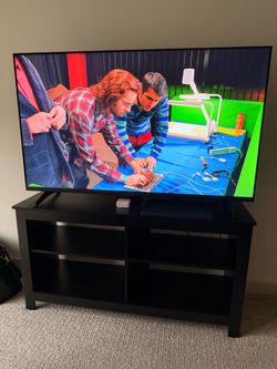 Insignia 50” 4K UHD smart TV and TV stand