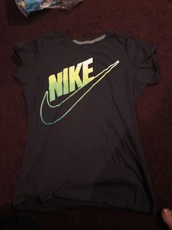 Nike tee