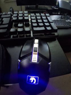 Red Dragon 🐉 ♥️ 😍 Rechargeable Mouse + Keyboard. With adapter!
