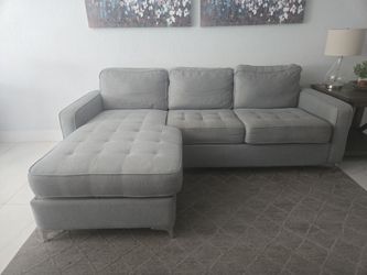Sectional (Gray)