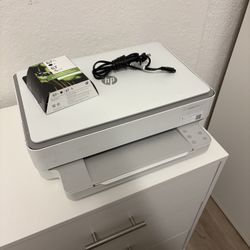 HP Envy All-in-One Printer (Scan/Copy/Print) – Great Condition