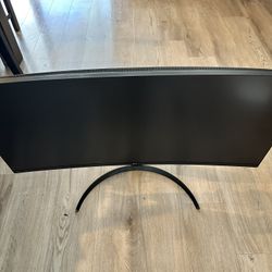 LG UltraWide 34” Curved Monitor 34WQ73A-B — QHD, USB-C, KVM — Excellent Condition