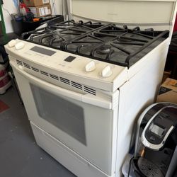 Kitchen aid Gas Range With Convection And Matching Microwave