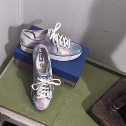 BRAND NEW IN BOX - Keds size 7.5W