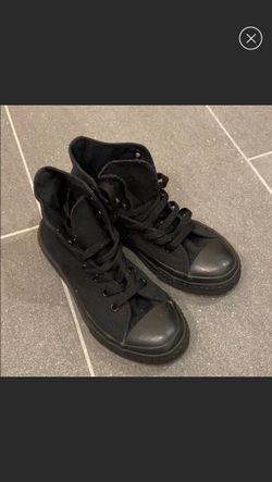 All star chuck Taylor converse. Size 2 youth