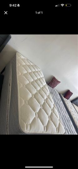 Twin mattress