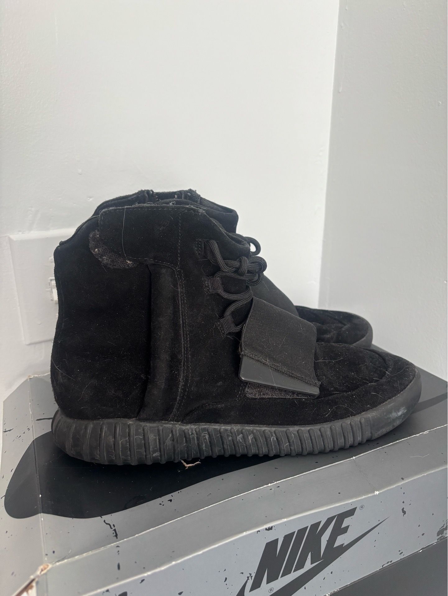 Yeezy 750 boost