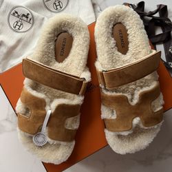 Hermes  Chypre  sandals , Size 40EU /9US - runs smaller 