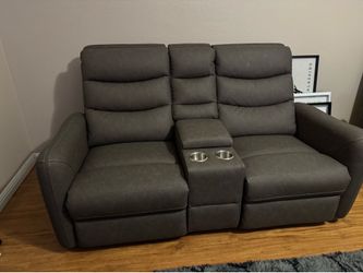 3 piece reclining couch set.