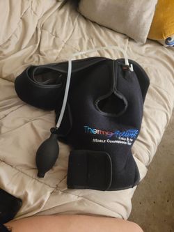 Thermoactive cold and hot mobile compression therapy