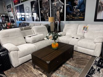 Perfect reclining sofa set! $1499 🤍🛋️✨