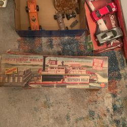 Vintage Lindberg Line Southern Belle Plastic Model Kit 715M