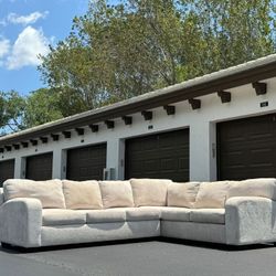 Couch/Sofa Sectional - Cleaned Professional - Off White - Fabric - Delivery Available 🚛