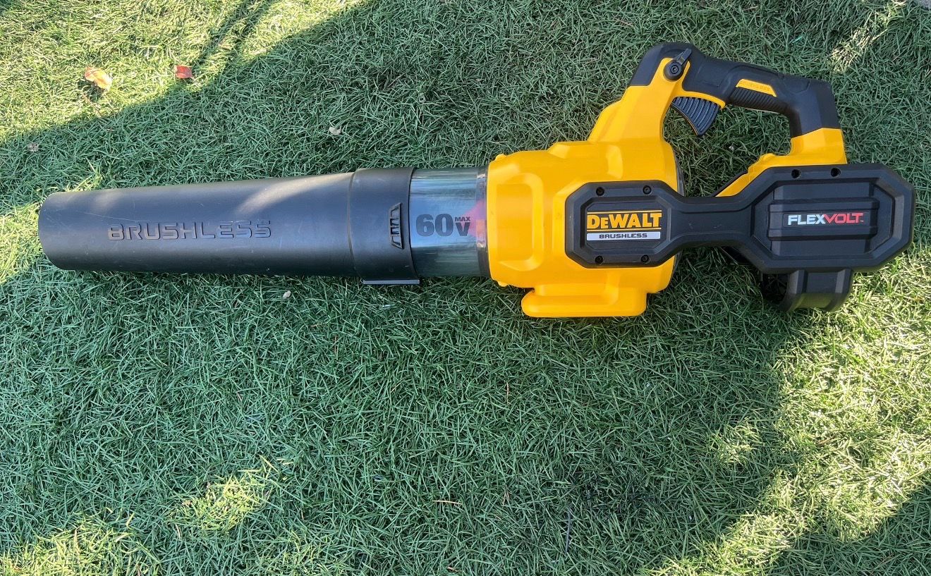 FLEXVOLT 60V MAX 125 MPH 600 CFM Brushless Cordless Battery Powered Blower (Tool Only)