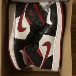 Used Jordan 1s