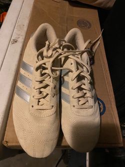 Girl shoes