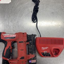 Milwaukee 12V Pin Nailer
