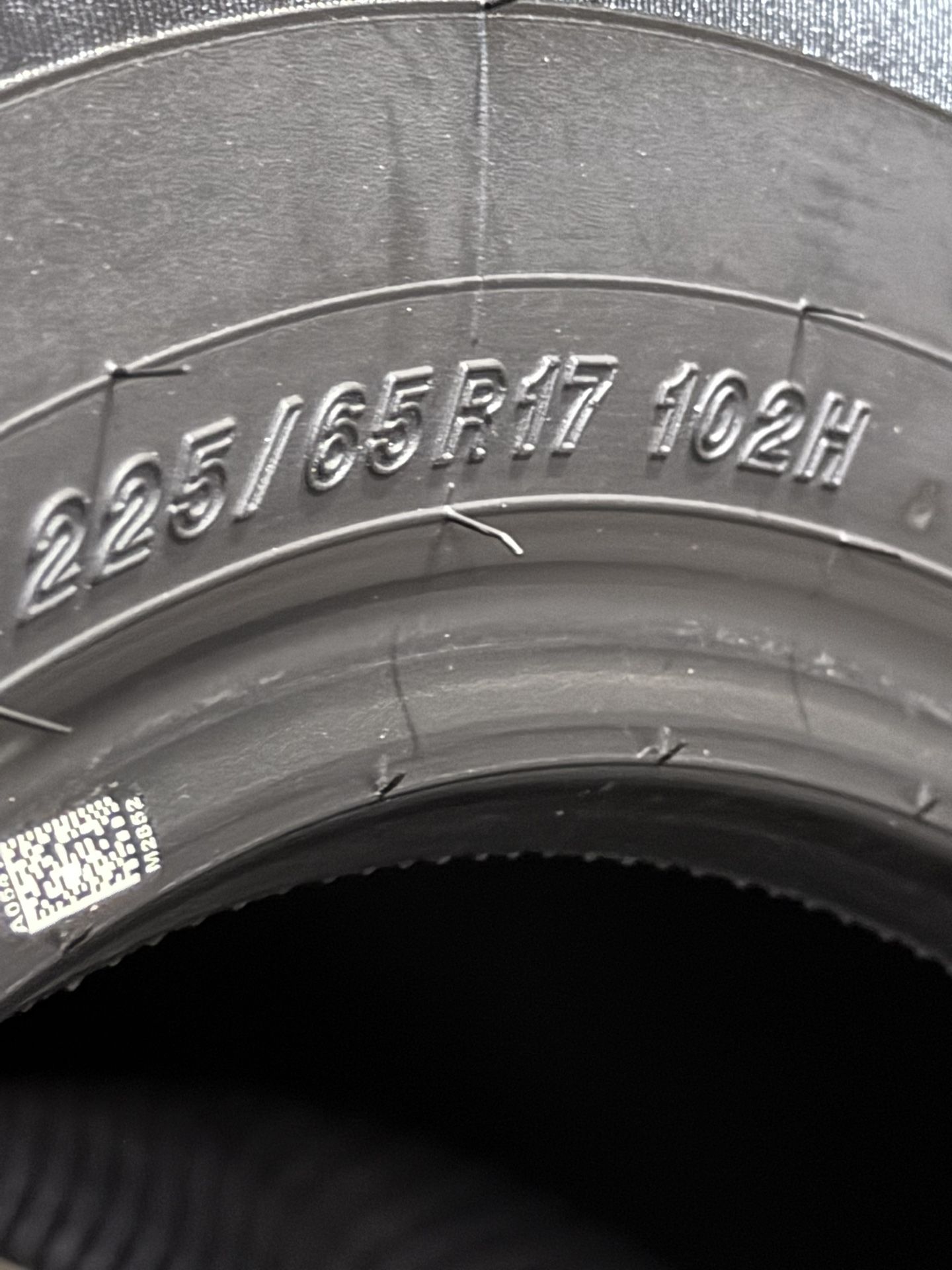 225/65/17 YOKOHAMA TIRE FREE INSTALLATION