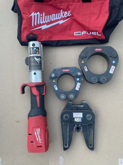 Milwaukee M18 18-Volt Lithium-Ion Cordless FORCE LOGIC Long Throw XL ProPress Press Tool & 2-1/2” & 3” Black Iron Pipe IPS BIP Gas XL Rings $2699
