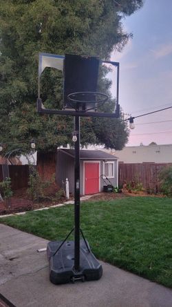 Free basketball hoop