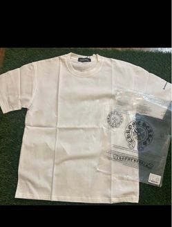 White chrome tee size L