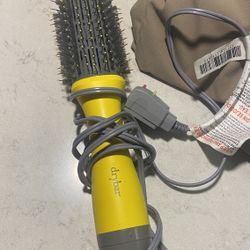 Drybar Double shot Blowout Brush 